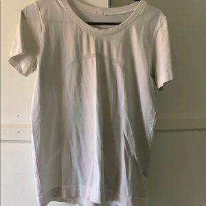 Lululemon white t